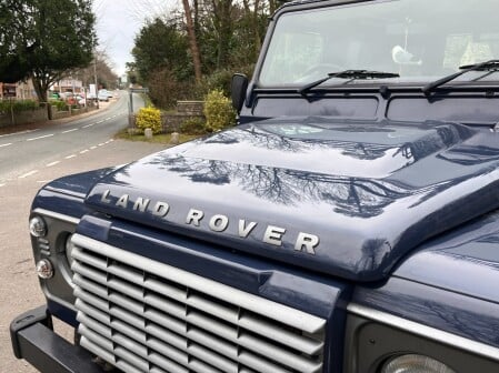 Land Rover Defender 90 XS STATION WAGON 19