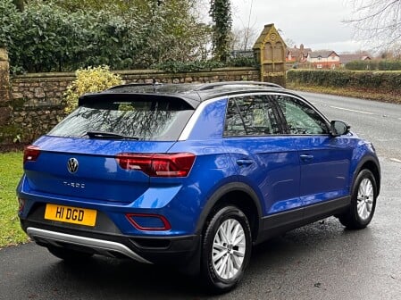 Volkswagen T-Roc LIFE TSI DSG 10