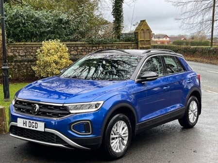 Volkswagen T-Roc LIFE TSI DSG 3