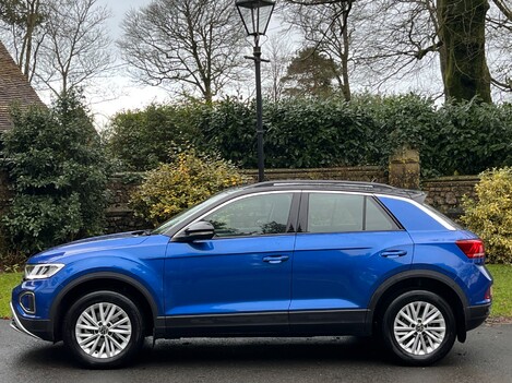 Volkswagen T-Roc LIFE TSI DSG 2