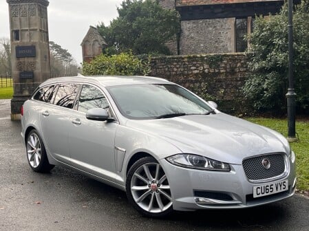 Jaguar XF D LUXURY SPORTBRAKE 2