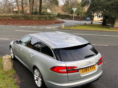 Jaguar XF D LUXURY SPORTBRAKE 20