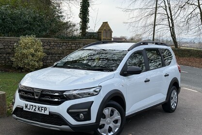 Dacia Jogger ESSENTIAL TCE