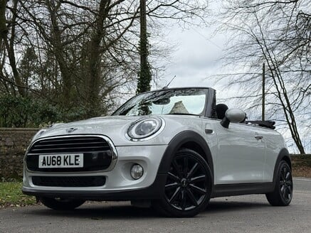 Mini Convertible COOPER CLASSIC