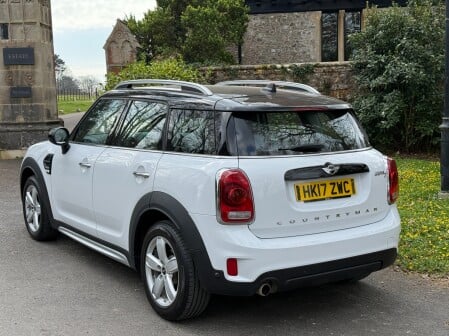 Mini Countryman COOPER D 11