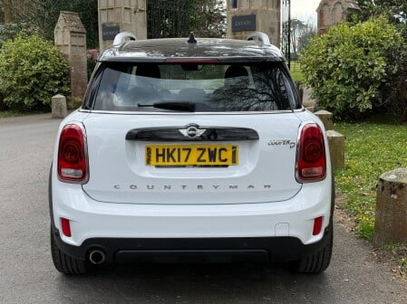 Mini Countryman COOPER D 8