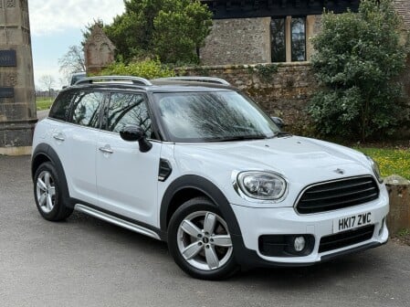Mini Countryman COOPER D 4