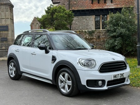 Mini Countryman COOPER D 6