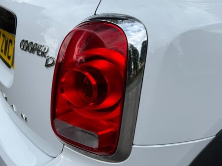 Mini Countryman COOPER D 16