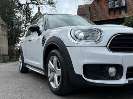 Mini Countryman COOPER D 20