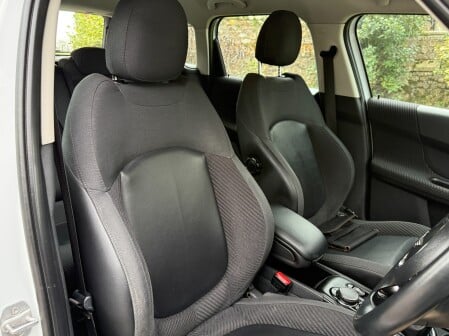 Mini Countryman COOPER D 29