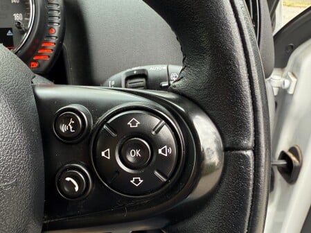 Mini Countryman COOPER D 39