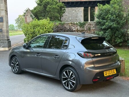 Peugeot 208 PURETECH ALLURE S/S 11