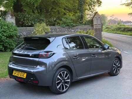 Peugeot 208 PURETECH ALLURE S/S 12