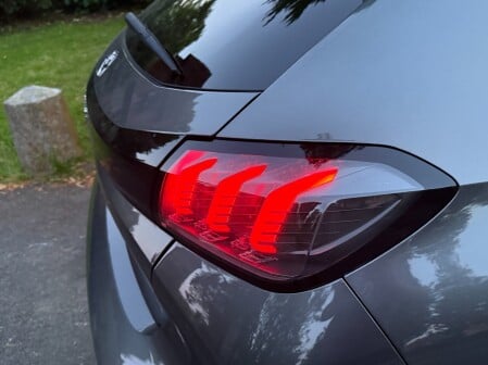 Peugeot 208 PURETECH ALLURE S/S 16
