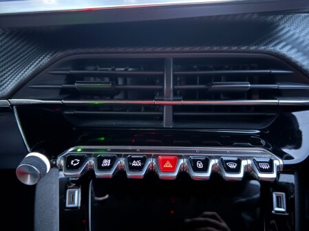 Peugeot 208 PURETECH ALLURE S/S 43