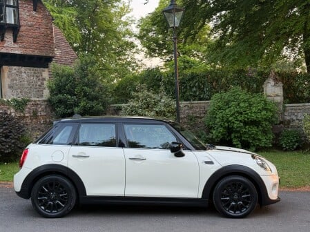 Mini Hatch COOPER CLASSIC 8