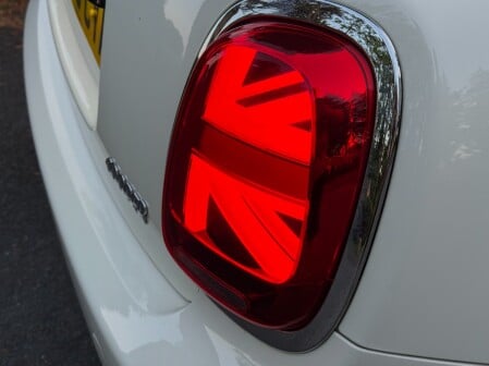 Mini Hatch COOPER CLASSIC 17