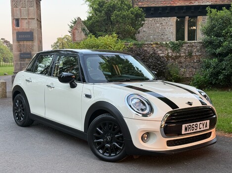 Mini Hatch COOPER CLASSIC 1