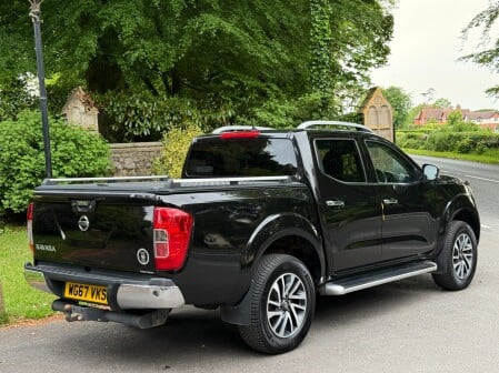 Nissan Navara DCI TEKNA 4X4 SHR DCB 12