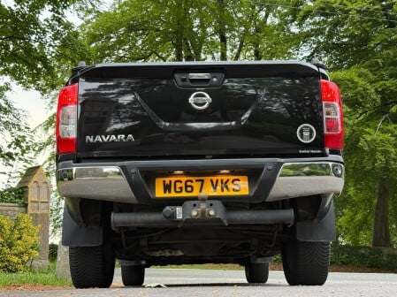 Nissan Navara DCI TEKNA 4X4 SHR DCB 18