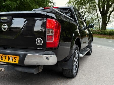 Nissan Navara DCI TEKNA 4X4 SHR DCB 19