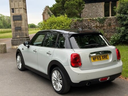 Mini Hatch COOPER 11
