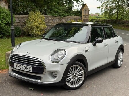 Mini Hatch COOPER 3