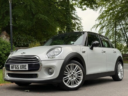 Mini Hatch COOPER