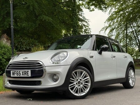 Mini Hatch COOPER 1