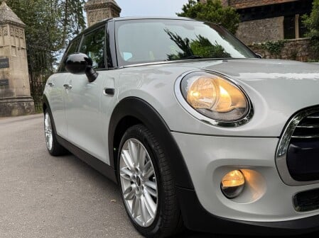 Mini Hatch COOPER 20