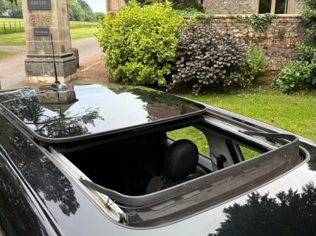 Mini Hatch COOPER 24
