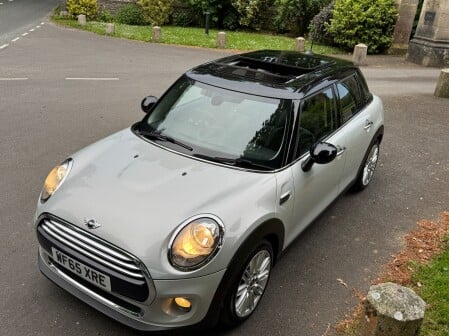 Mini Hatch COOPER 27