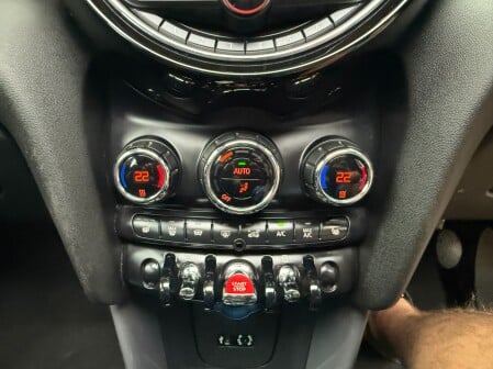 Mini Hatch COOPER 39