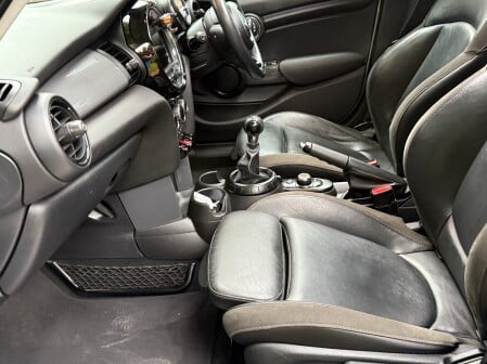 Mini Hatch COOPER 50