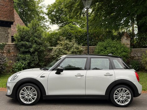 Mini Hatch COOPER 2