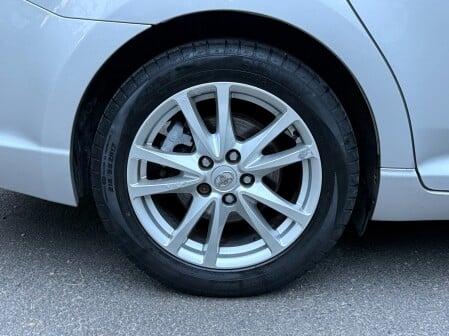Toyota Avensis TR VALVEMATIC 21