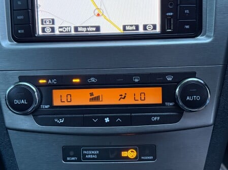 Toyota Avensis TR VALVEMATIC 33