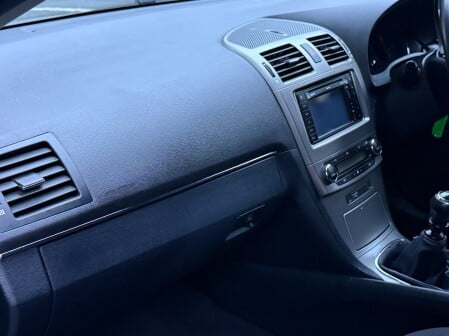 Toyota Avensis TR VALVEMATIC 40