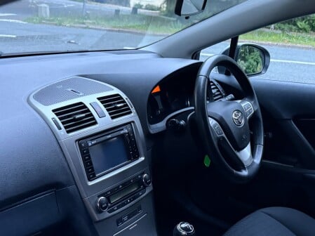 Toyota Avensis TR VALVEMATIC 41
