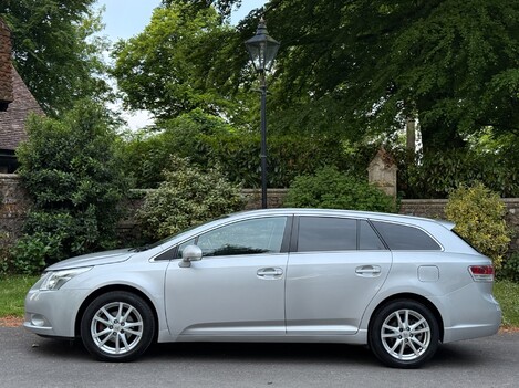 Toyota Avensis TR VALVEMATIC 2