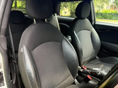 Mini Hatch COOPER 7