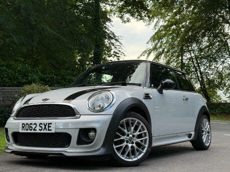 Mini Hatch COOPER