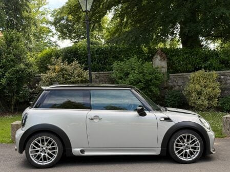 Mini Hatch COOPER 8