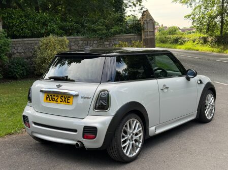Mini Hatch COOPER 12