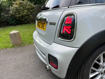 Mini Hatch COOPER 17
