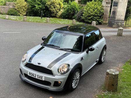 Mini Hatch COOPER 23