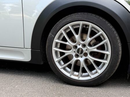Mini Hatch COOPER 24