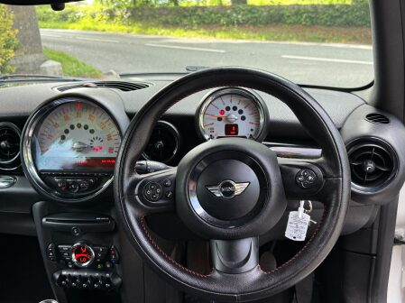 Mini Hatch COOPER 28