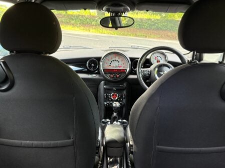 Mini Hatch COOPER 38